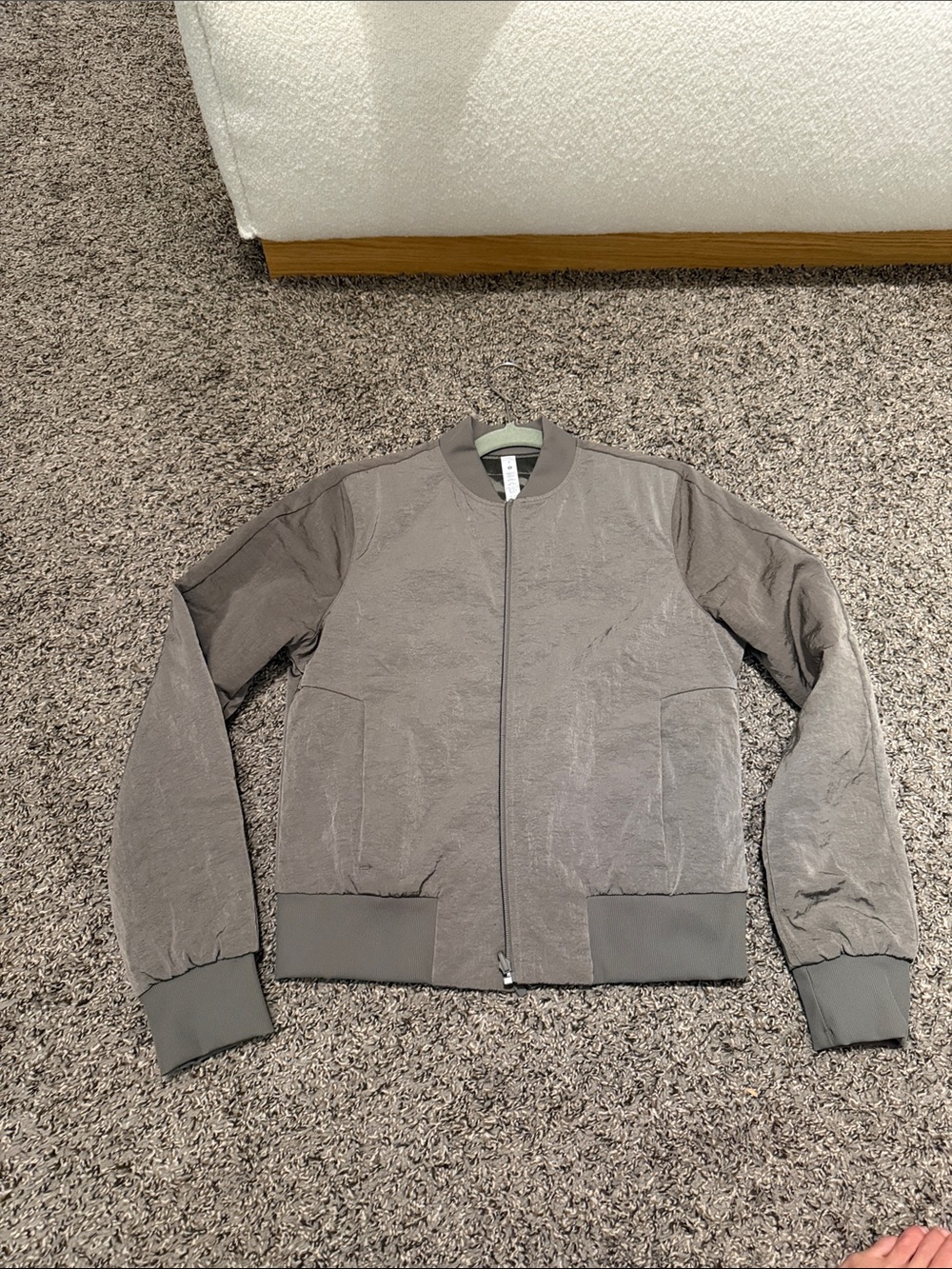 Lululemon women’s reversible insulated bomber jacket. Size 6